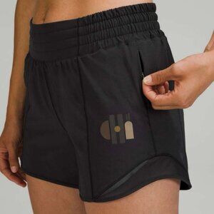 Lululemon Hotty Hot High-Rise 4” Lined Running Shorts Black Chicago Size 4